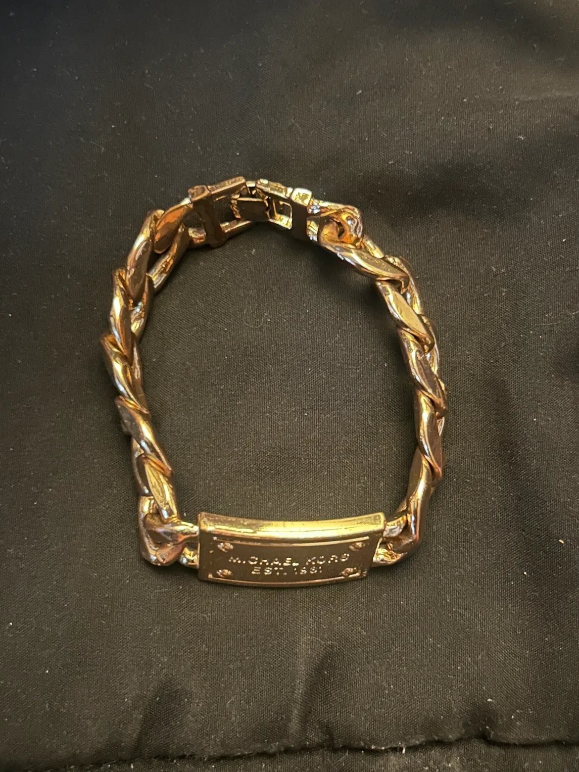 Bracelet Bundle image indicator(9)