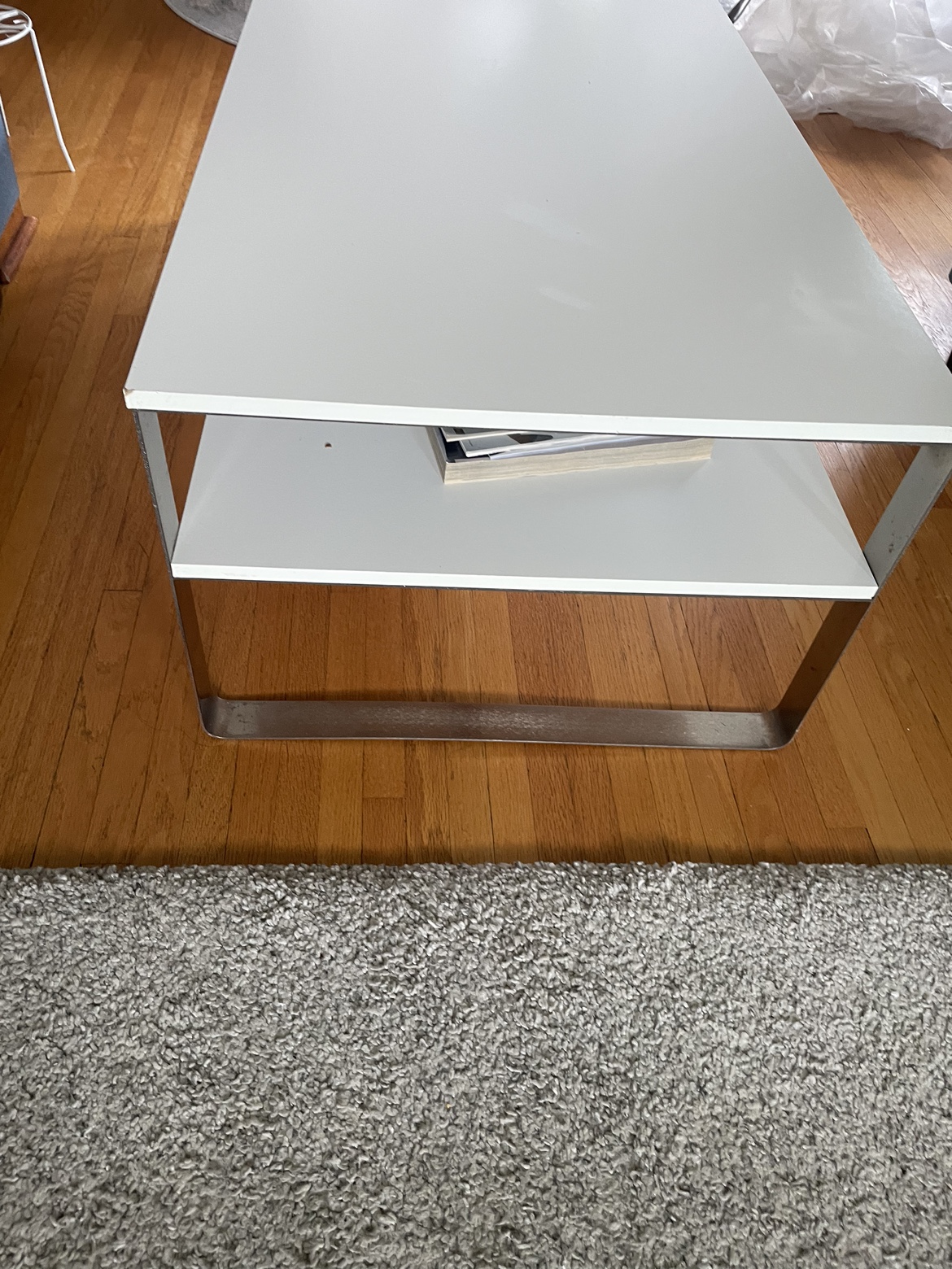 White Coffee Table with Metal Frame - photo 2