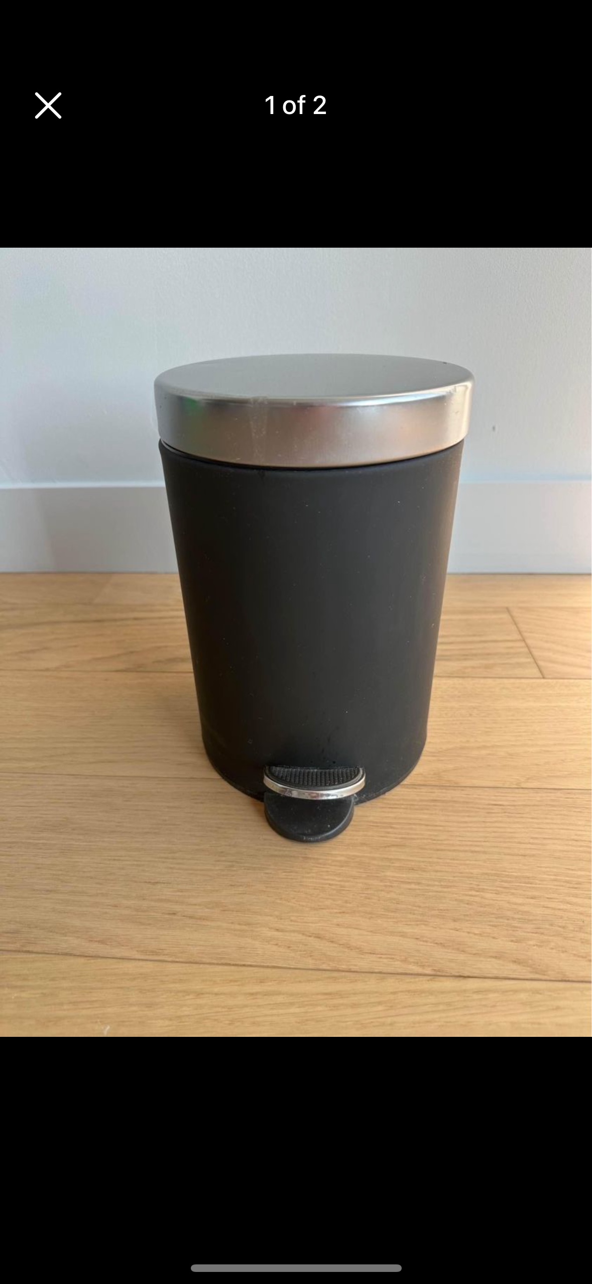Bathroom trash can with soft close