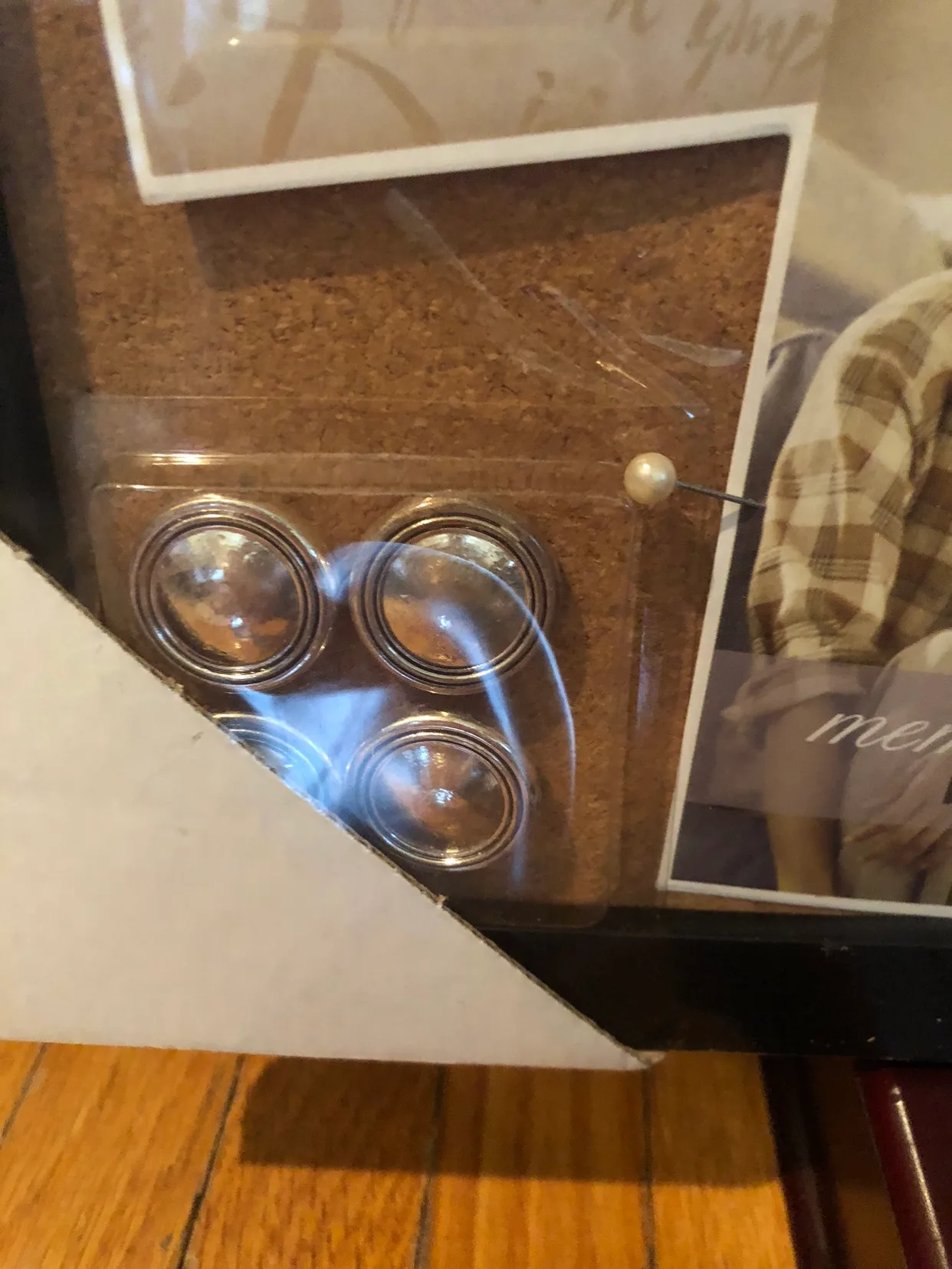 Corkboard and Picture Frame image indicator(5)