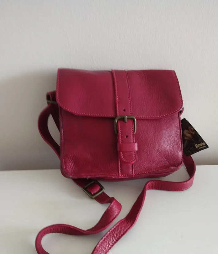 Roots Isabella Prince Merlot Leather Purse (NWT) thumbnail