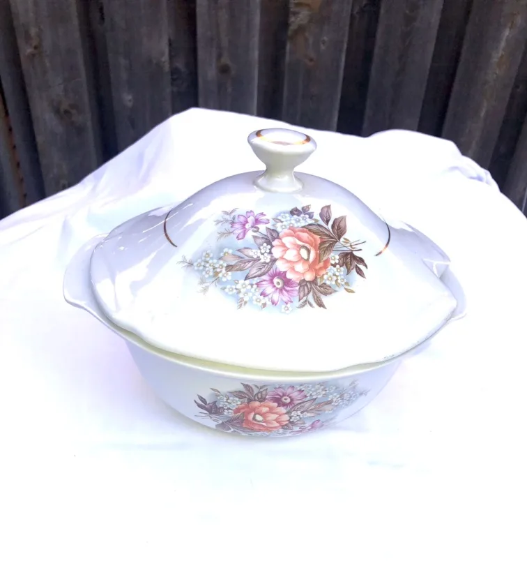 Floral Bone China Serving Bowl with Lid image indicator(10)