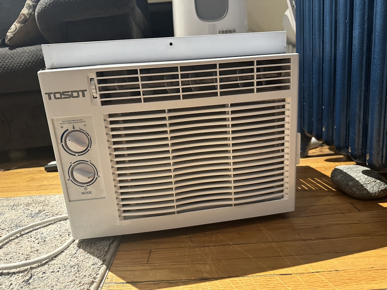 Tosot Window Air Conditioner - photo 2