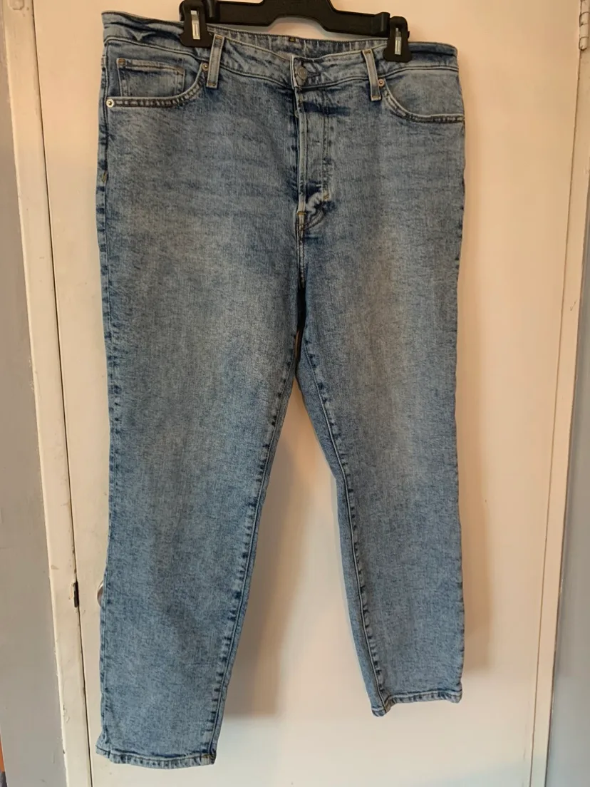 & DENIM Mom Jeans thumbnail