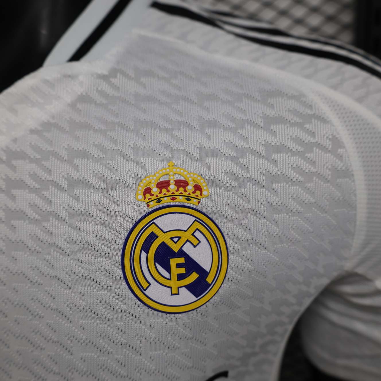 Real Madrid 24/25 season official jersey - photo 3
