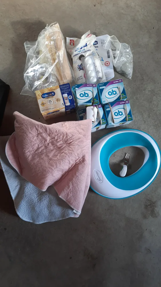 Baby stuffs/women stuffs thumbnail