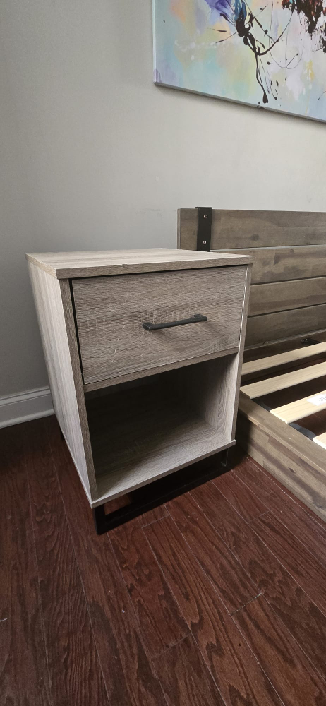 Queen Bed Frame with Nightstands - photo 2