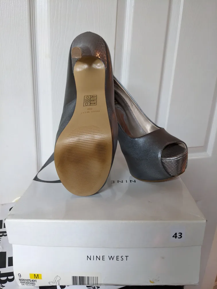 Nine West Platform Heels image indicator(3)