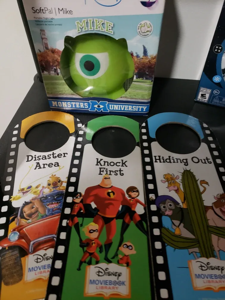 @@Lot of  Rare collectibles Disney Super Heroes@@ image indicator(2)