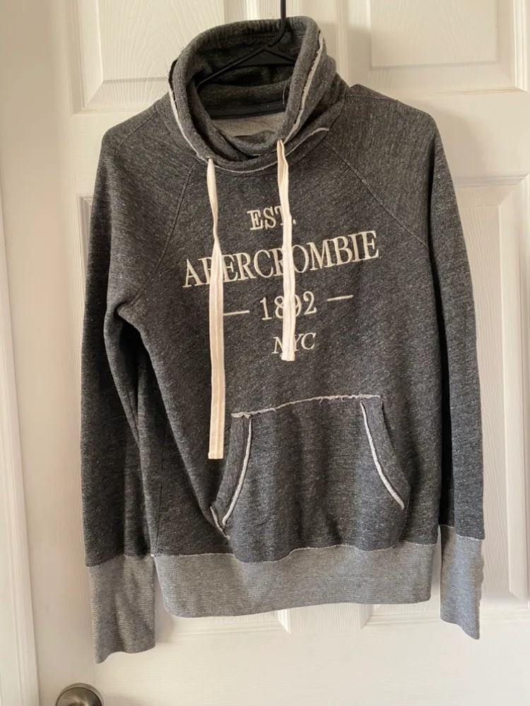 Abercrombie & Fitch Grey Hoodie thumbnail