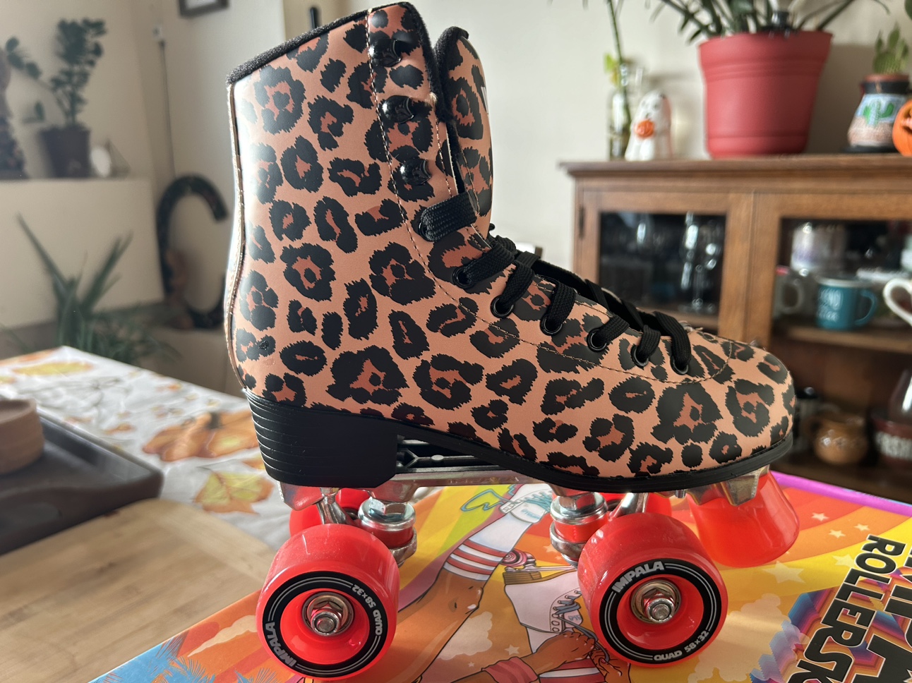 Impala Roller Skates Size 6 - photo 2