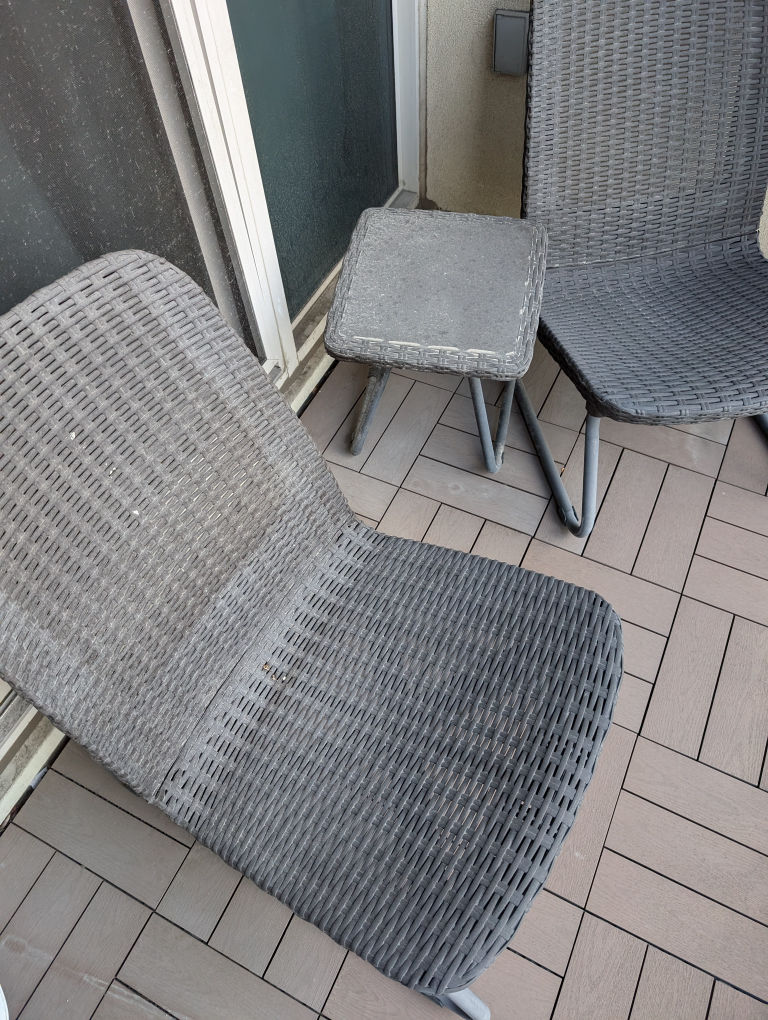 2 Patio Chairs and Table - photo 2