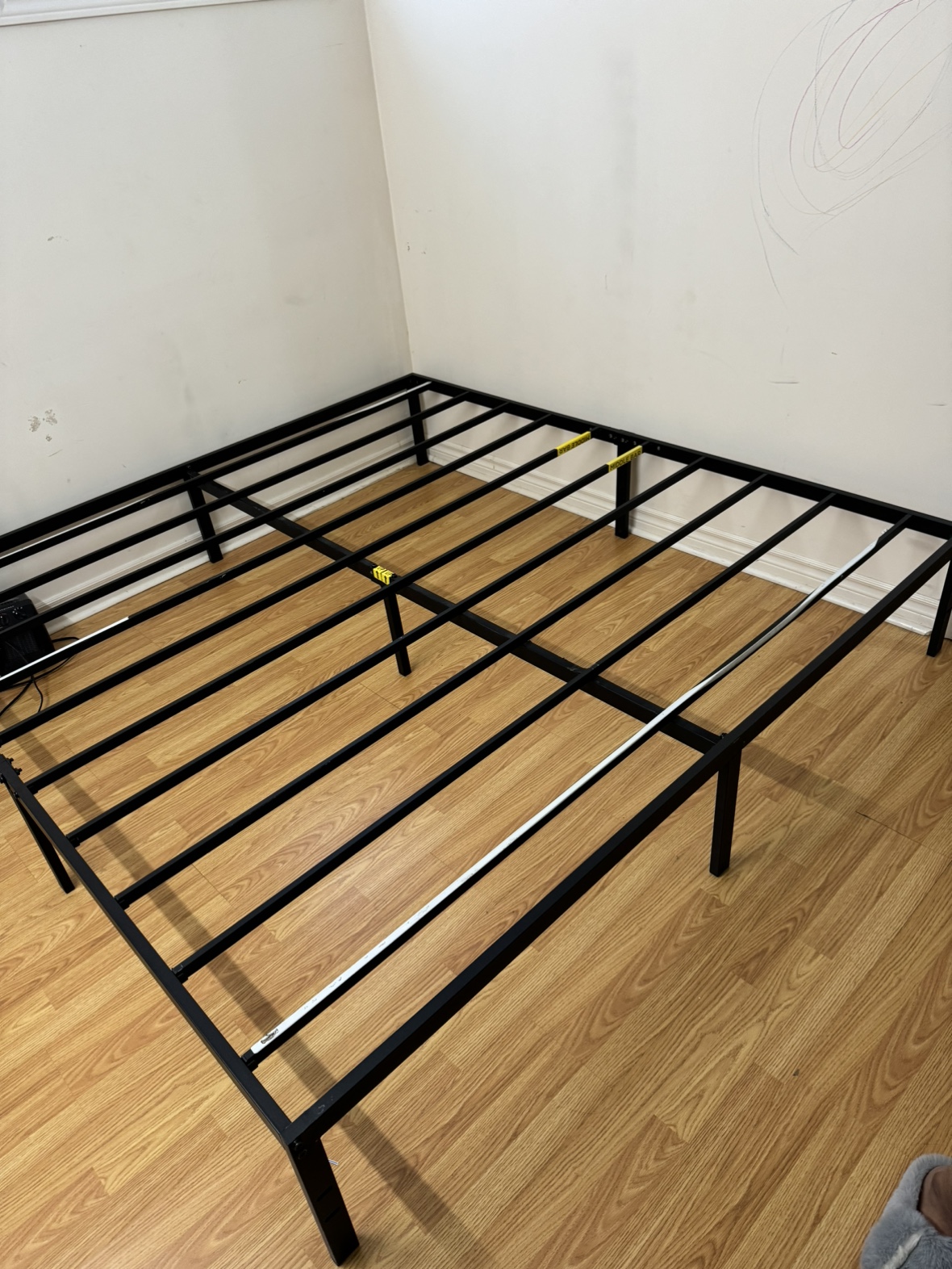 Queen Size Metal Bed Frame
