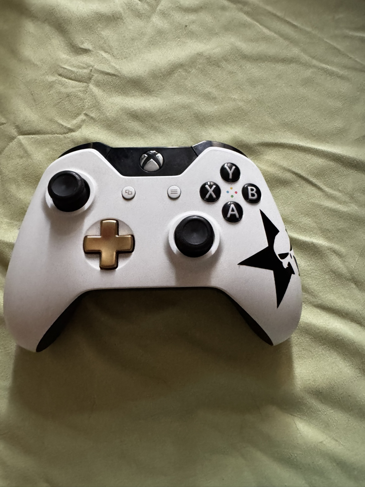 Xbox One Controller - White & Gold