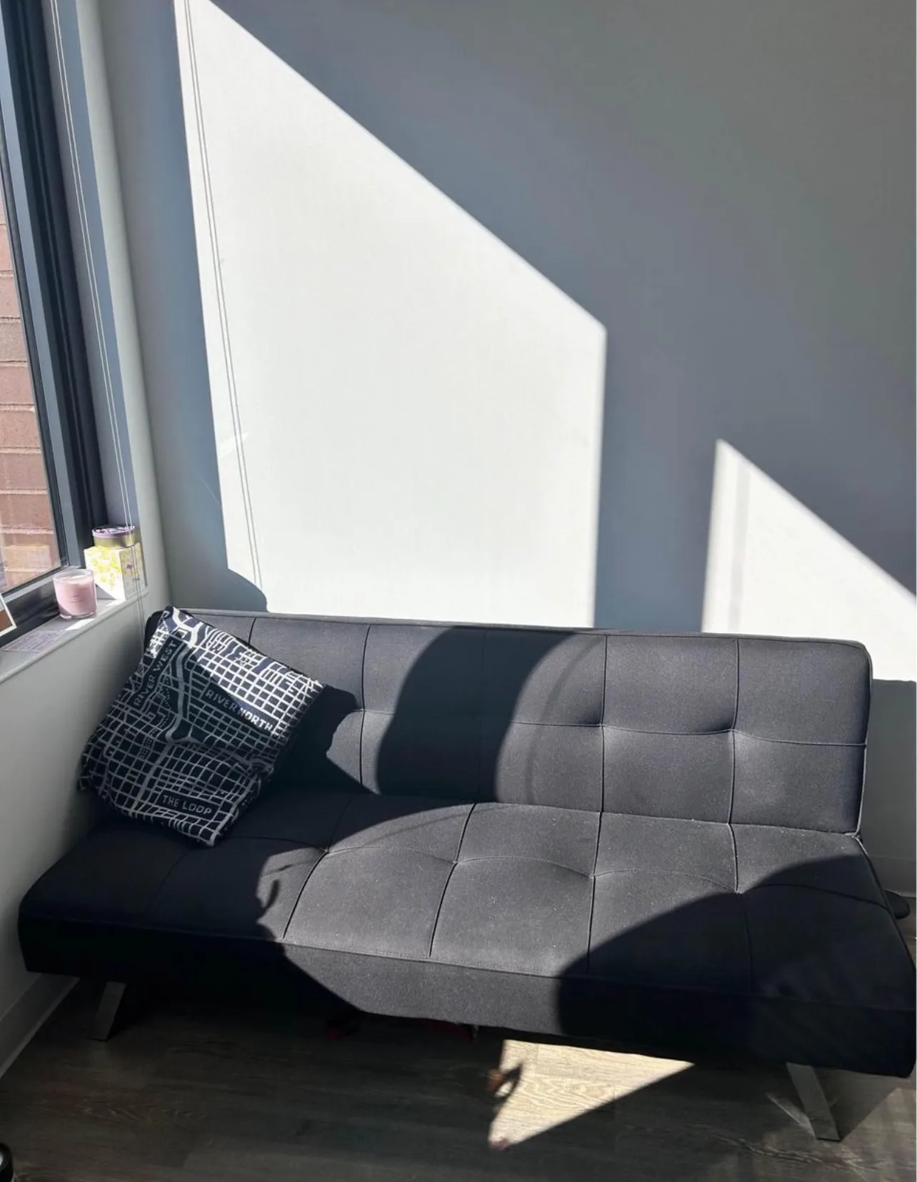 Futon image indicator(4)