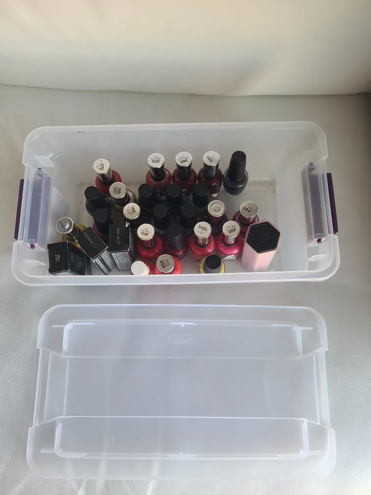 All Nail Polishes thumbnail