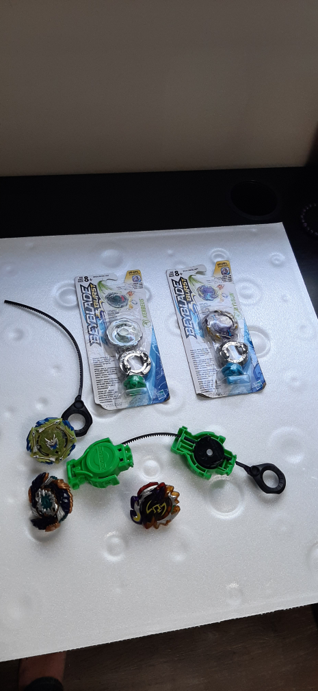 Beyblade Burst - Kerbeus and Wyvern - photo 2