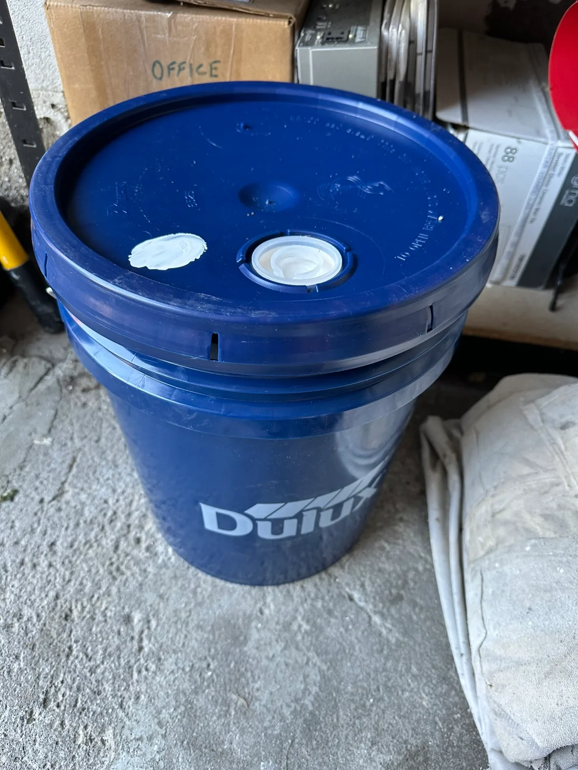 Paint New 1 Pail Latex Eggshell Finish thumbnail
