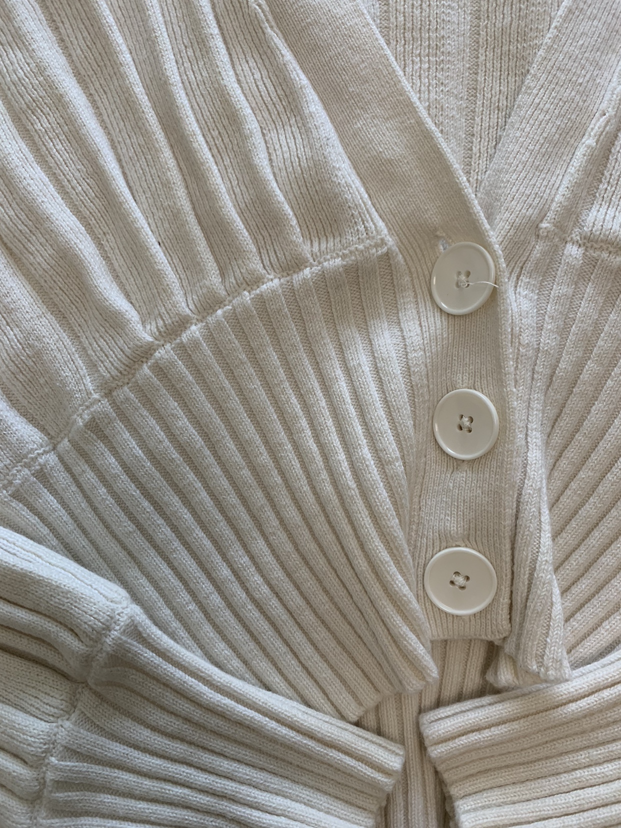 Aritzia Wilfred Plunge Front Cardigan - photo 3