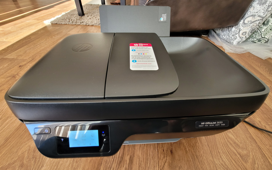 HP OfficeJet 3830 All-in-One Printer - photo 3