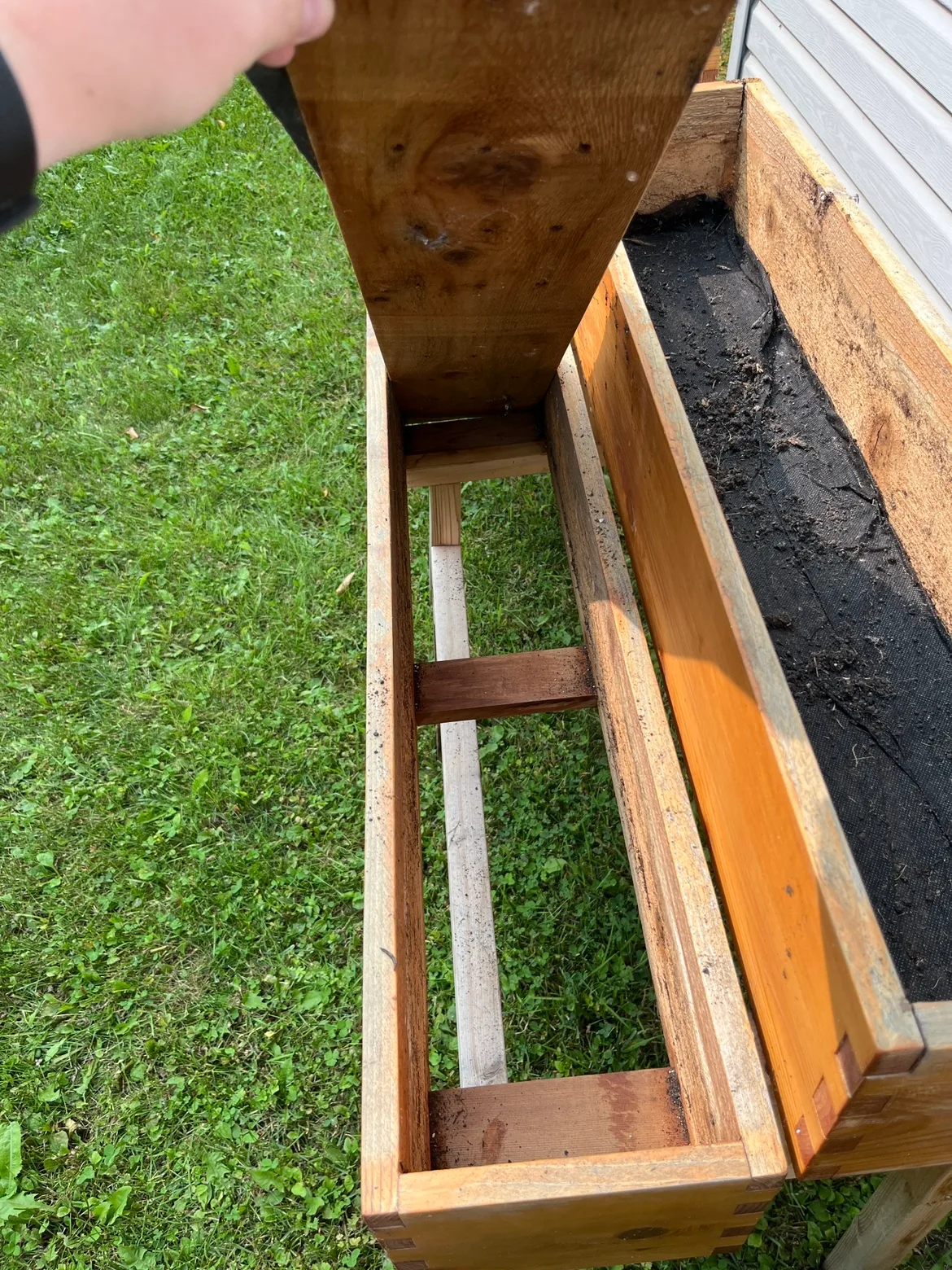Cedar Planters image indicator(4)