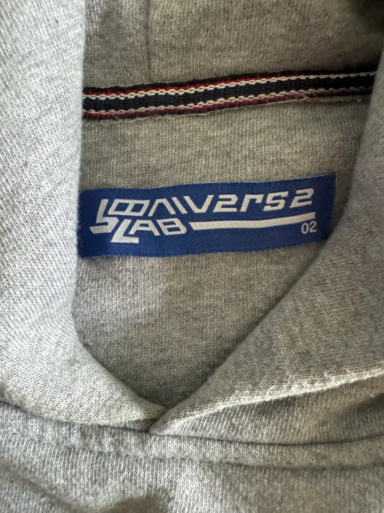 Jooniverse Lab Ghost Grey Cropped Hoodie - Men’s Medium image indicator(3)