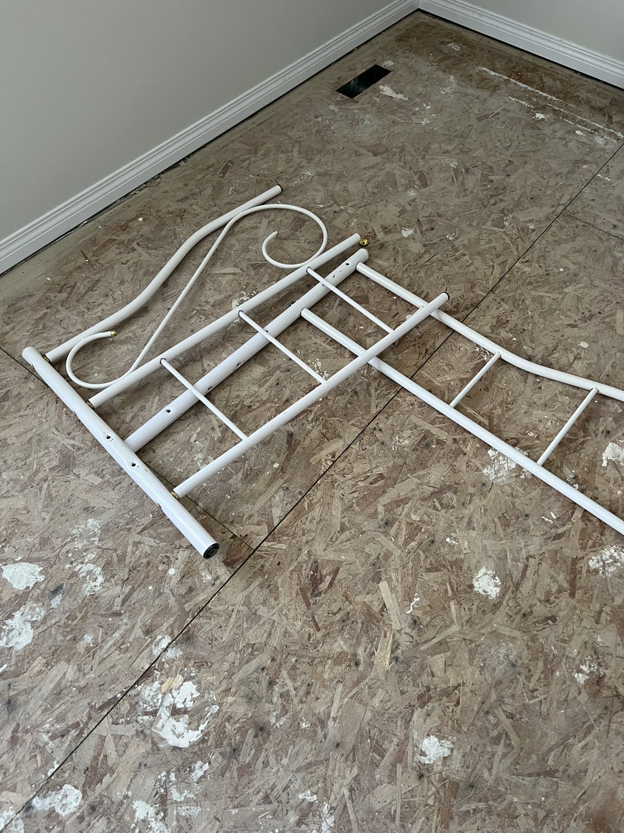 Metal Daybed Frame - photo 5