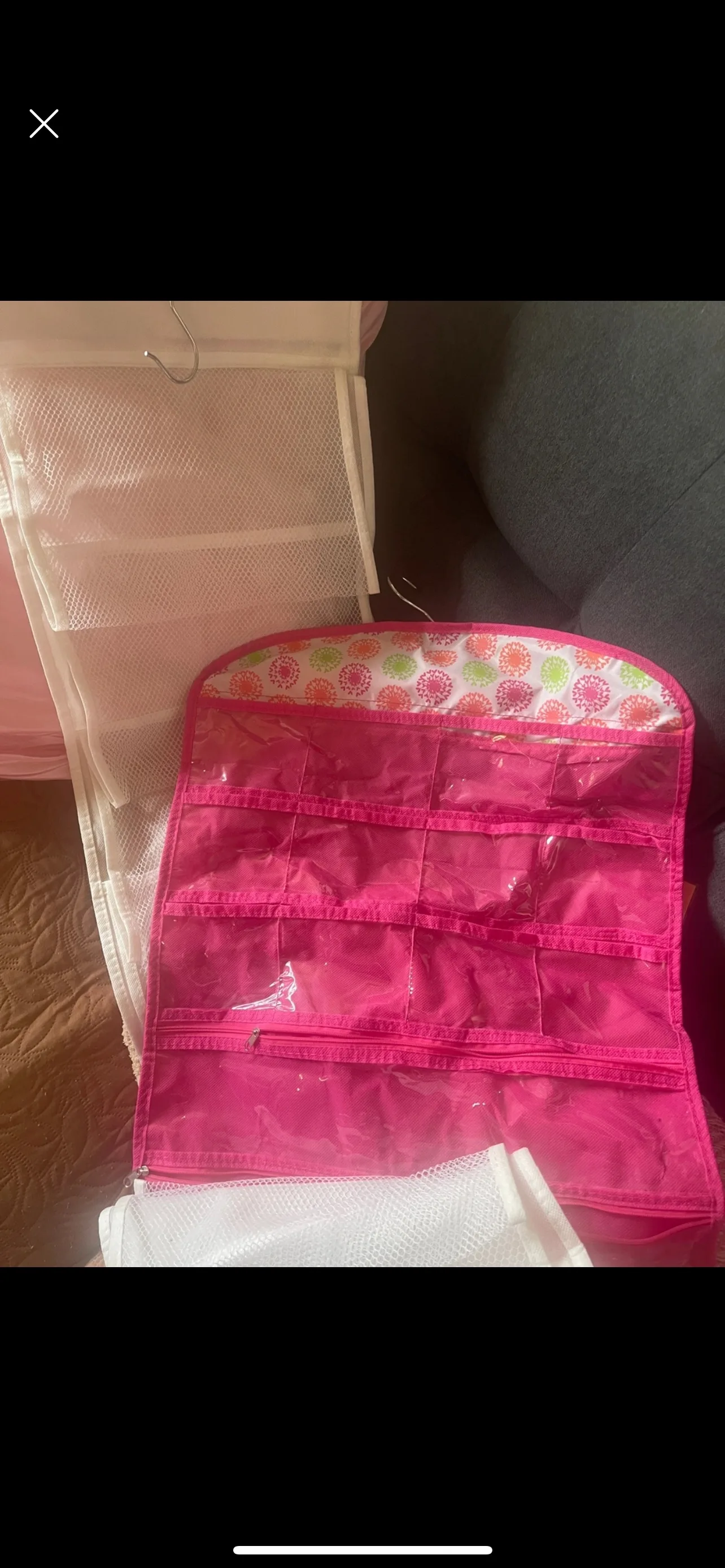 Pink Hanging Organizer #freecycle thumbnail