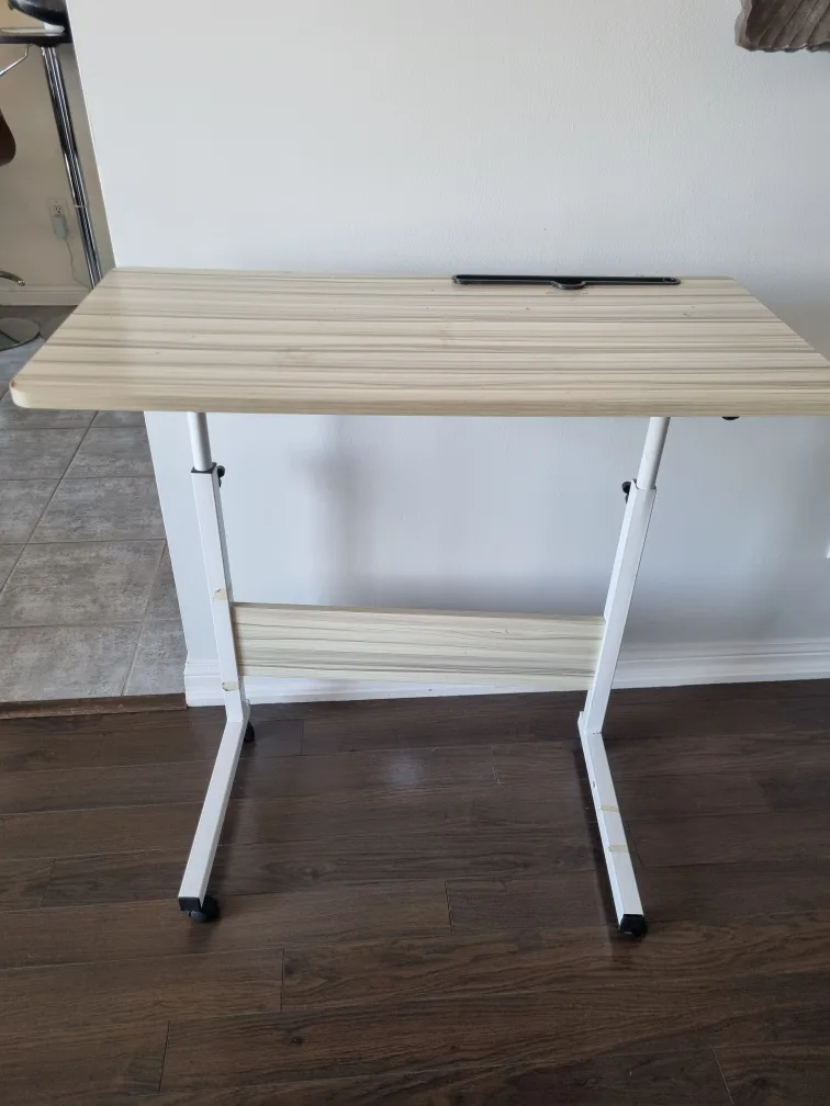 Adjustable Laptop Desk thumbnail