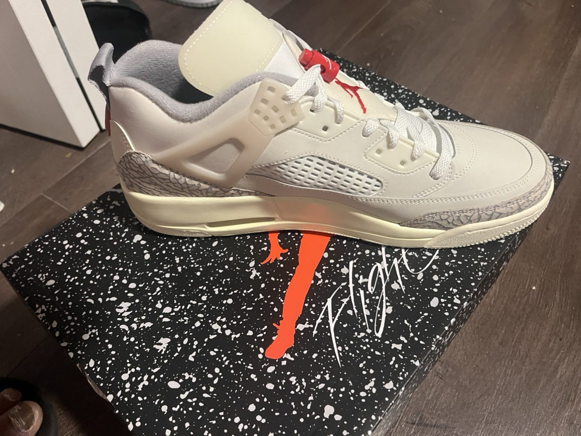 Air Jordan 4 Retro "Shimmer"