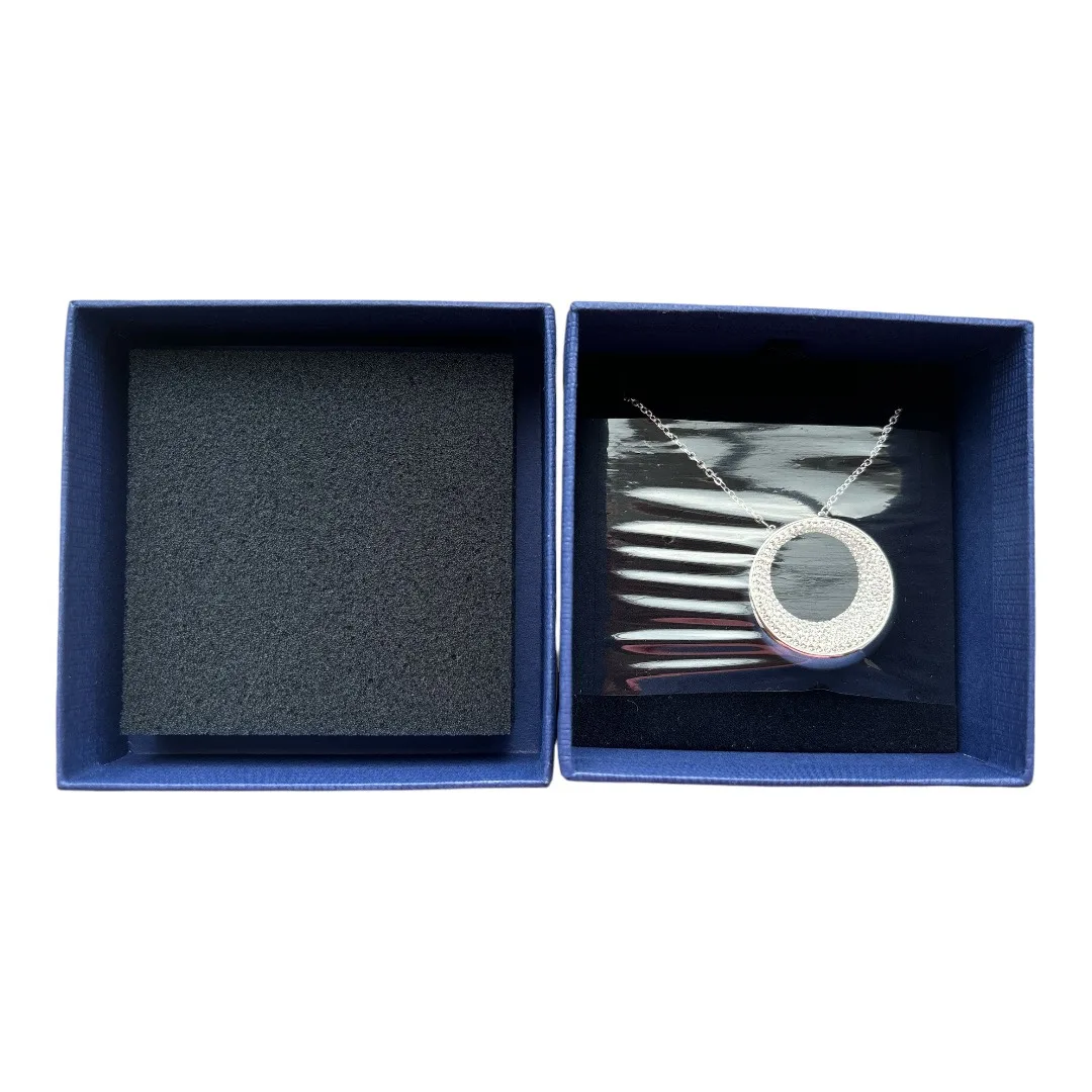 Brand new sparkly Swarovski Necklace 🧡 image indicator(4)