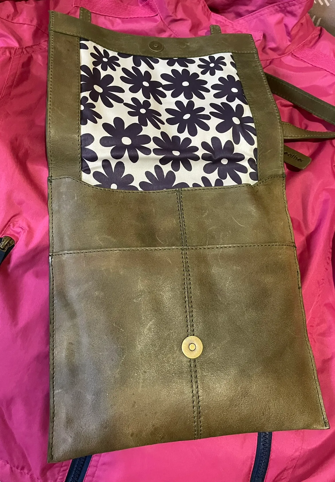 Nino Boss Leather Crossbody Bag image indicator(3)