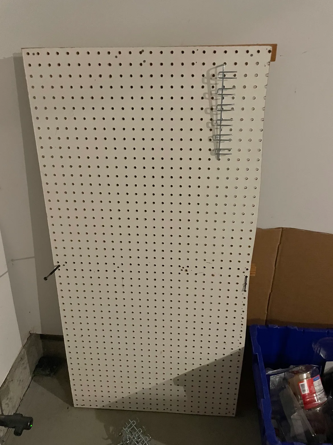 Hanging tool board thumbnail