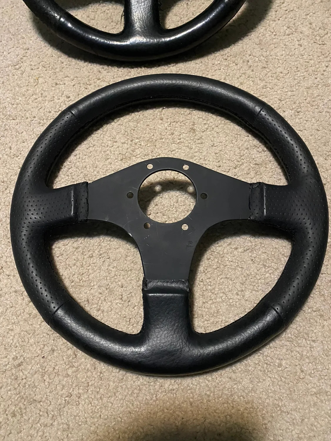 12” racing steering wheels new/used (delivery available) image indicator(3)