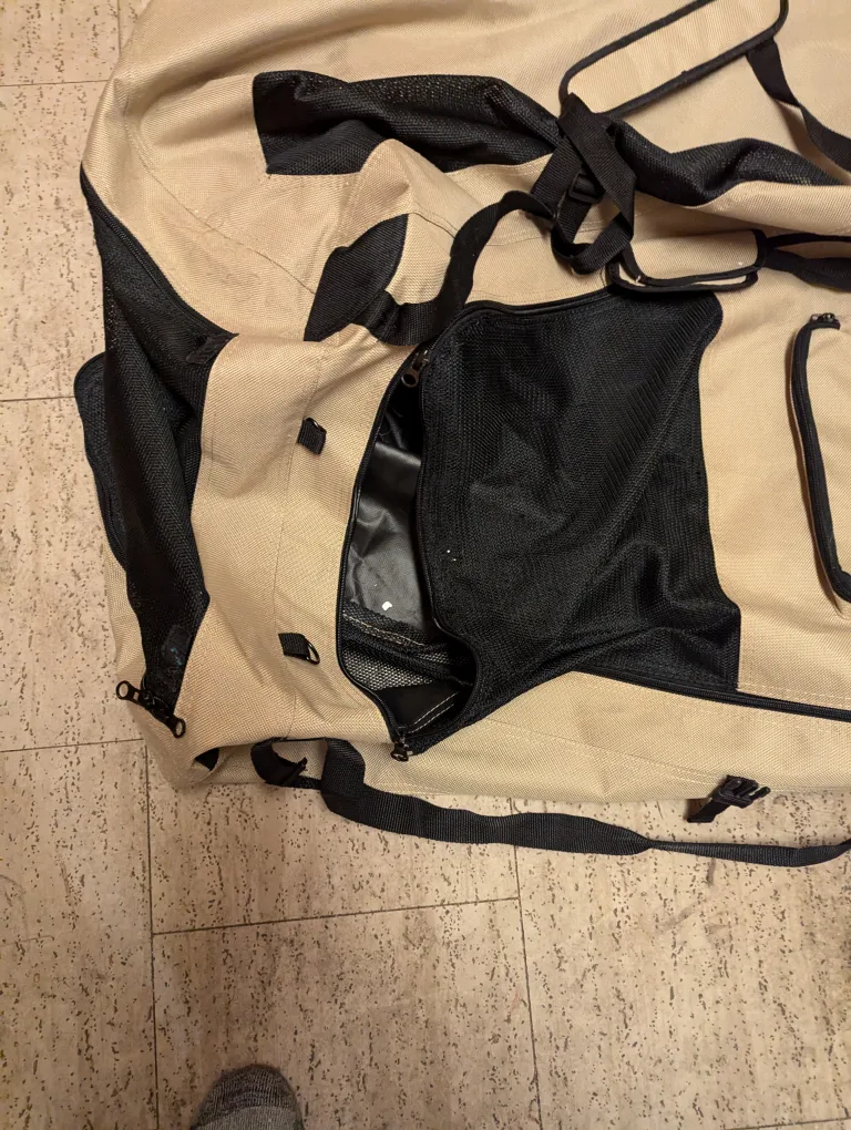 big huge nylon pet carrier image indicator(5)