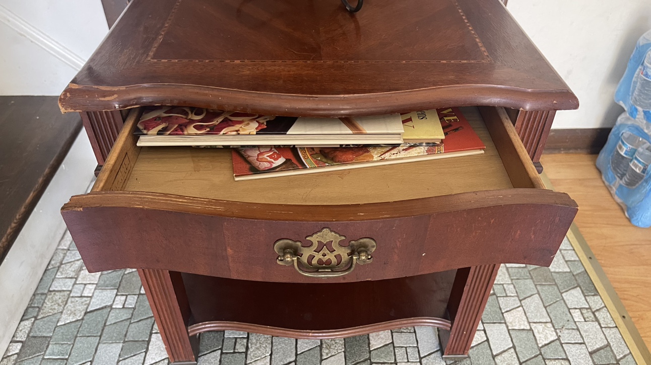 End Table with drawer Please Check more pictures condition - photo 5