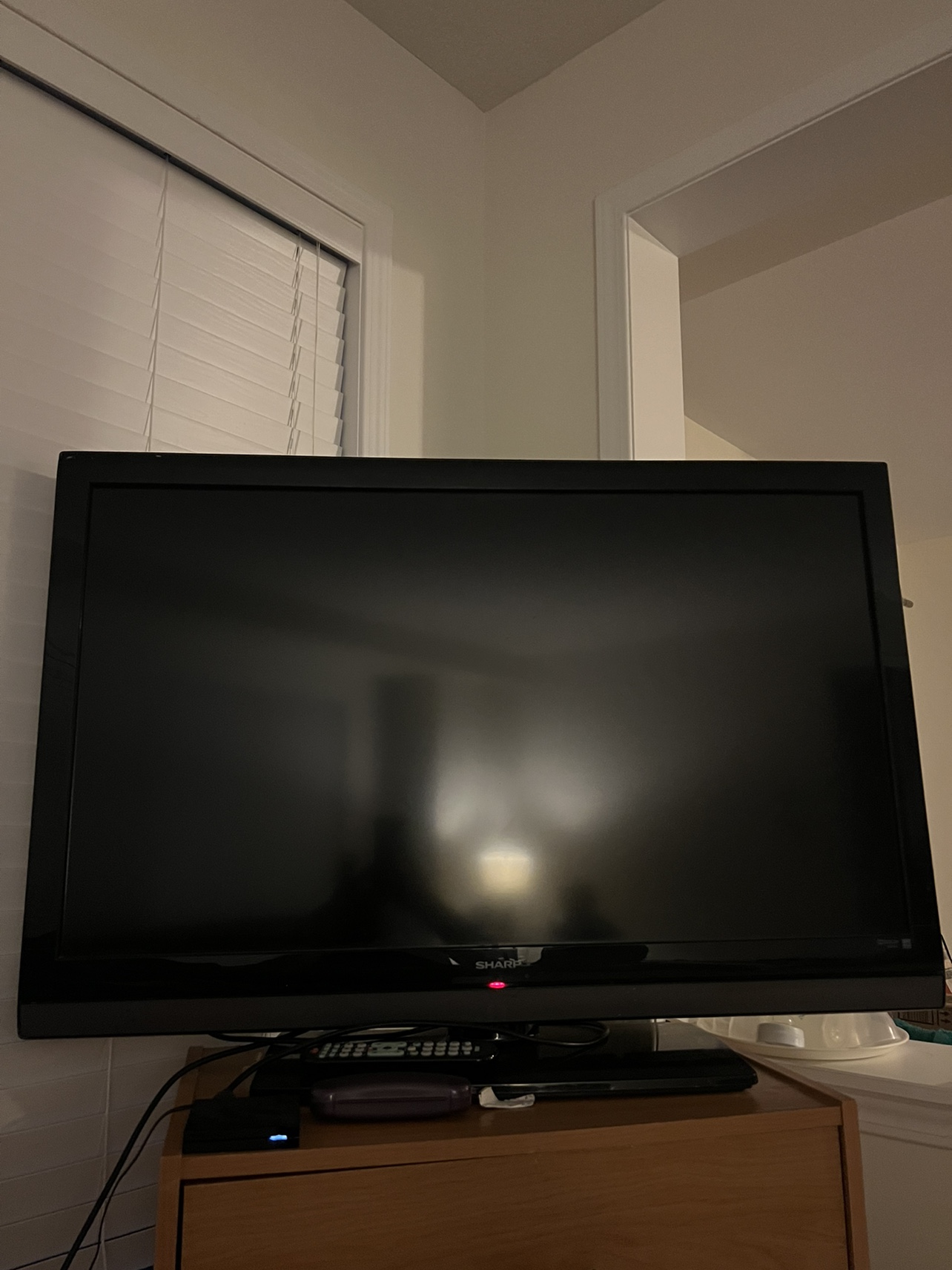 Sharp 40" LCD TV ( Flatscreen)