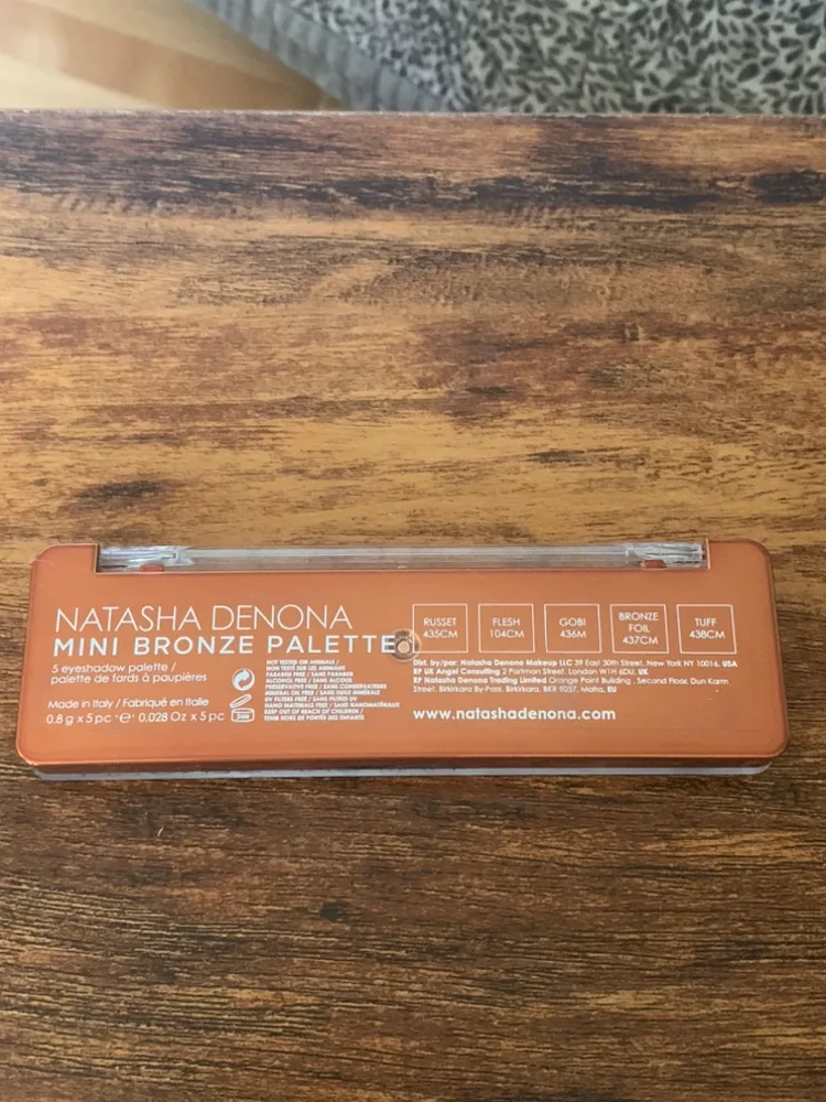 Natasha Denona mini bronze palette image indicator(3)