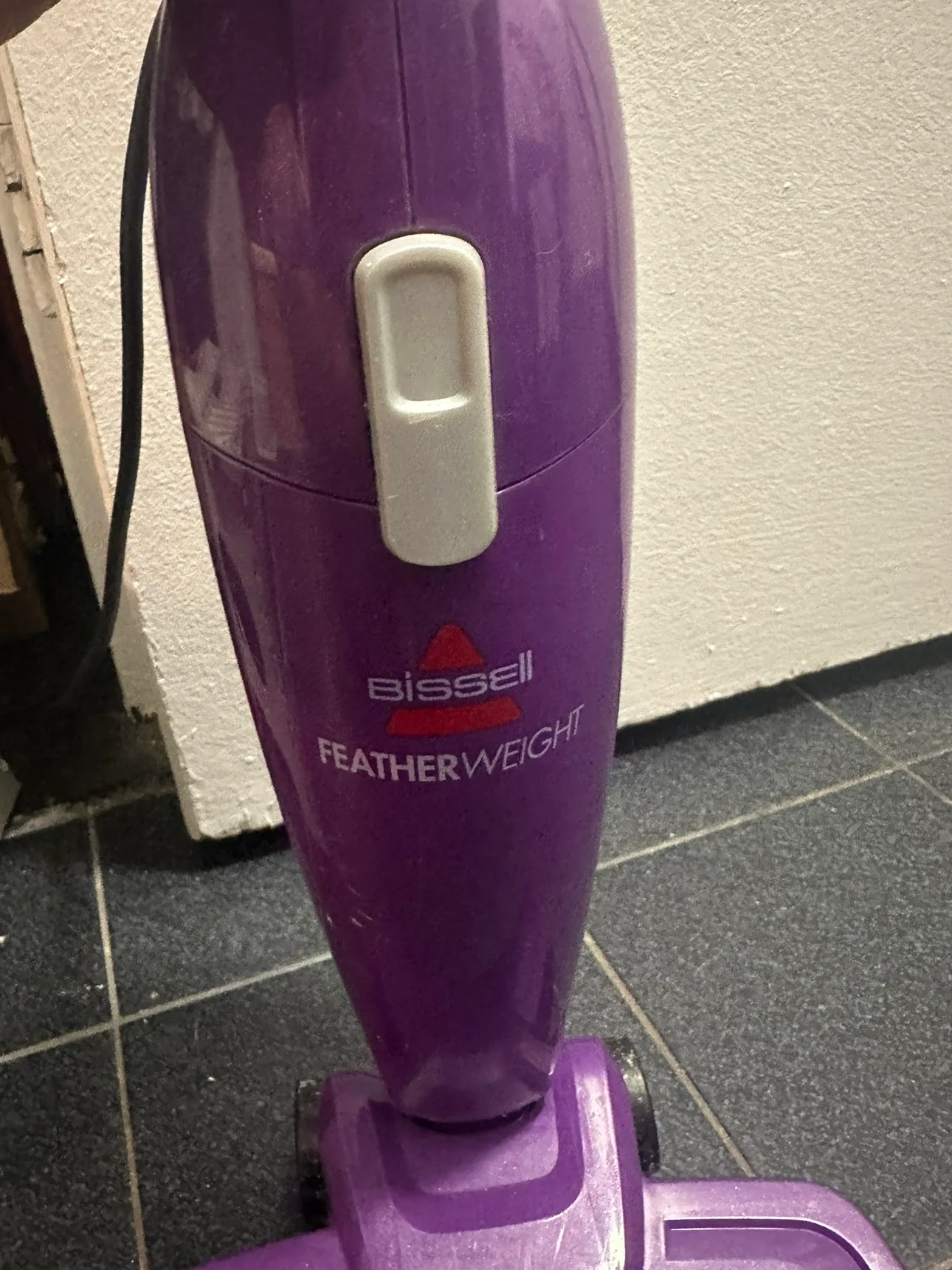 Bissell Featherweight Vacuum thumbnail