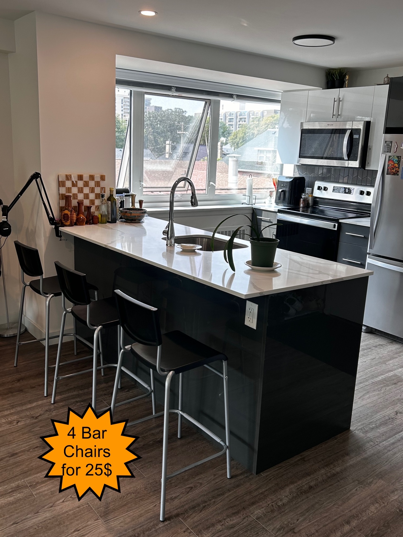 4 Bar Stools