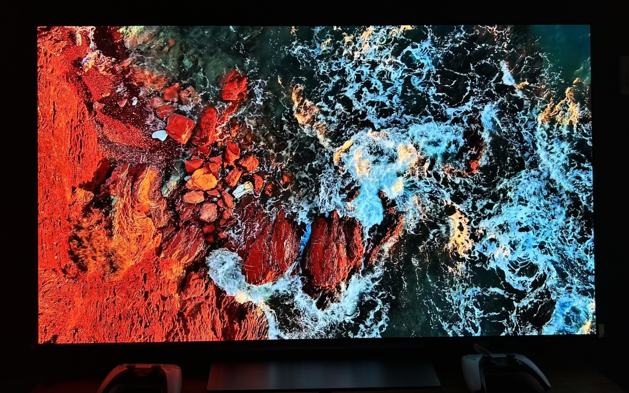 LG OLED 55-inch 4K Smart TV + Accessories - photo 2