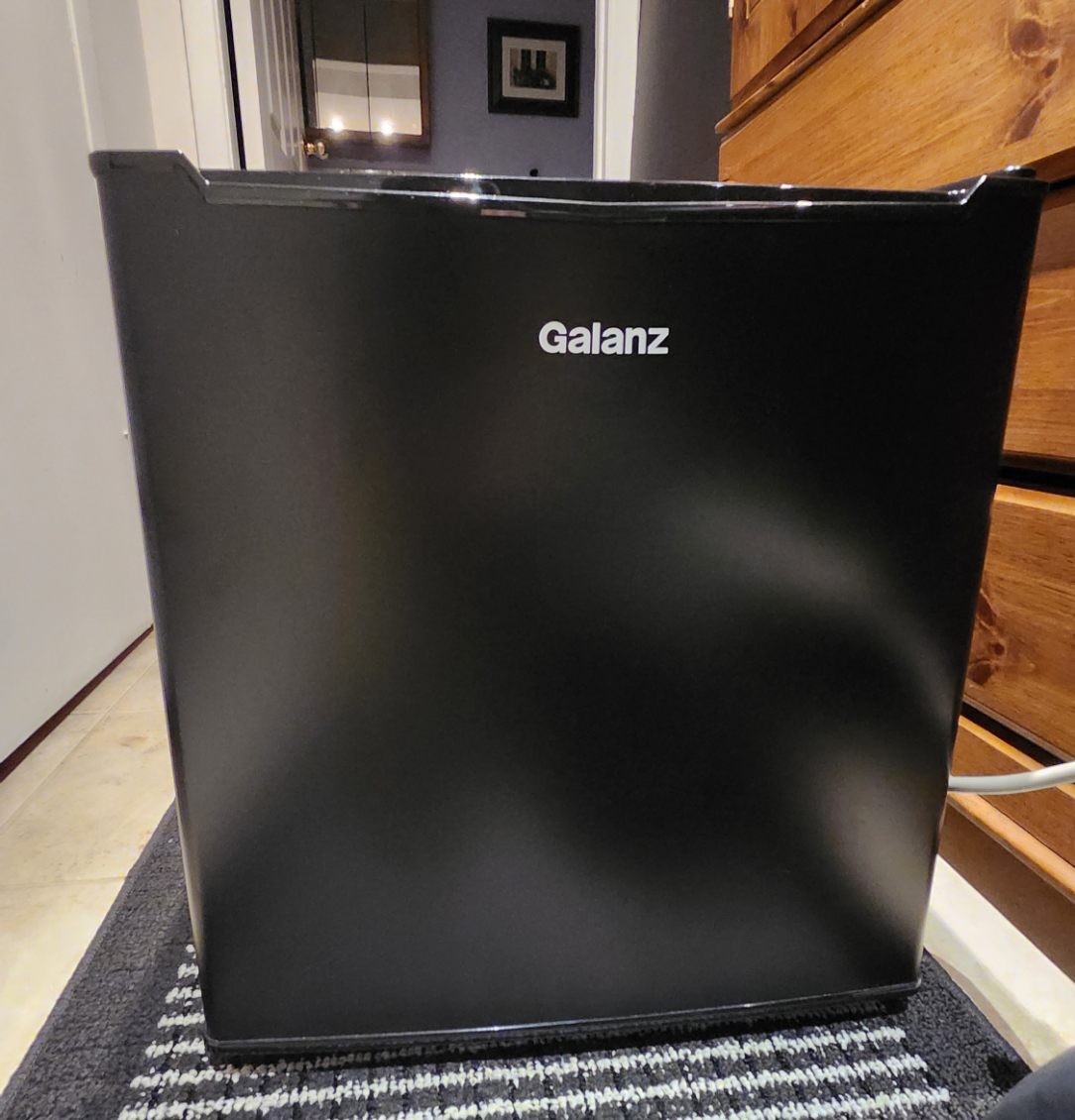 Galanz Mini Fridge