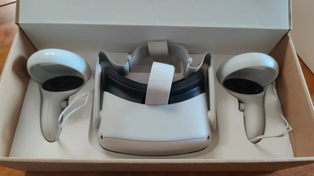 Meta/Oculus Quest 2 VR Headset thumbnail