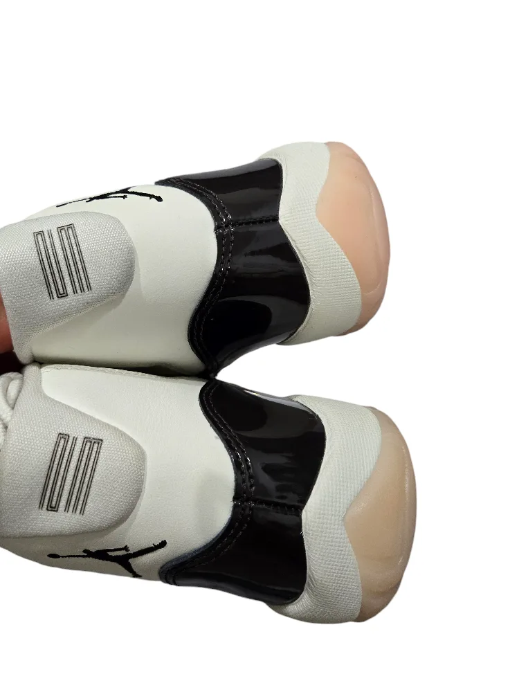Unisex Air Jordan 11 Neapolitan Retro Sz Boys' 5.5Y/Women's 7 image indicator(7)