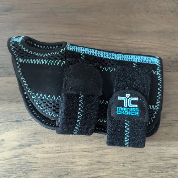 Trainers Choice Wrist Brace - Right S/M image indicator(2)