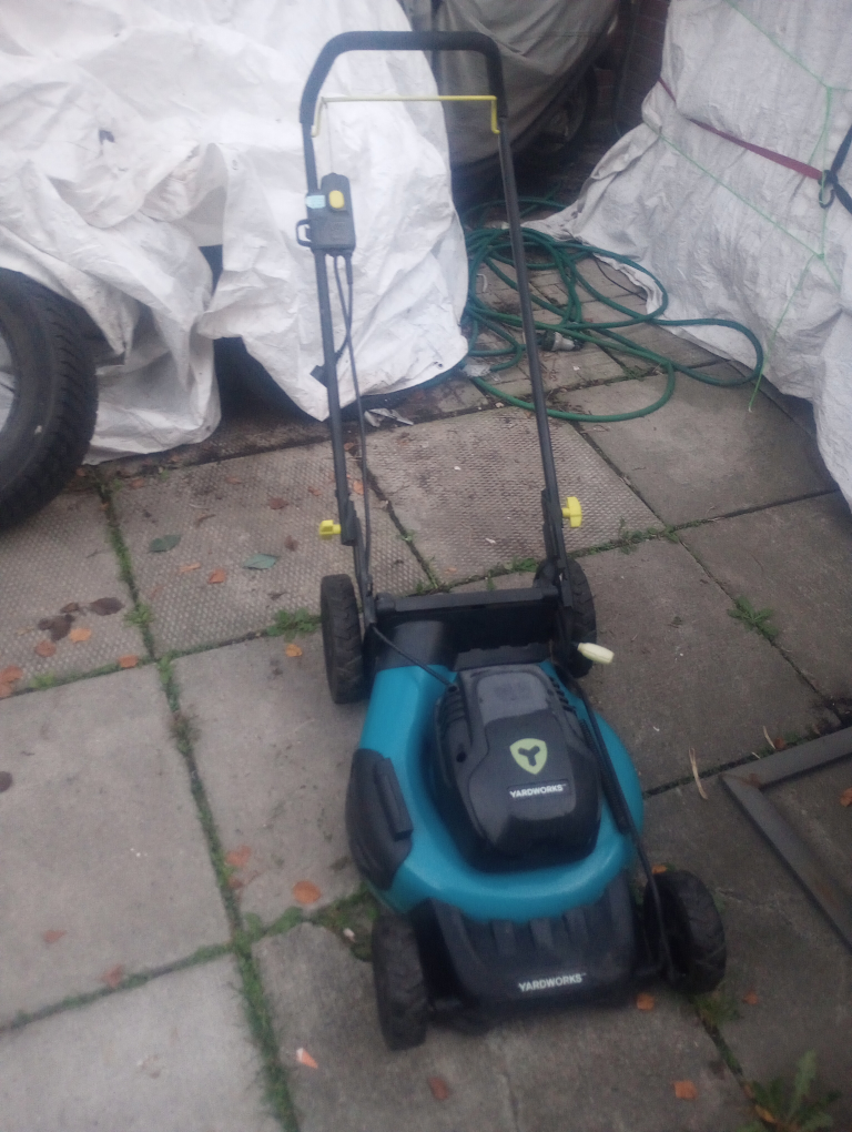 Yardworks Electric Lawn Mower - photo 3