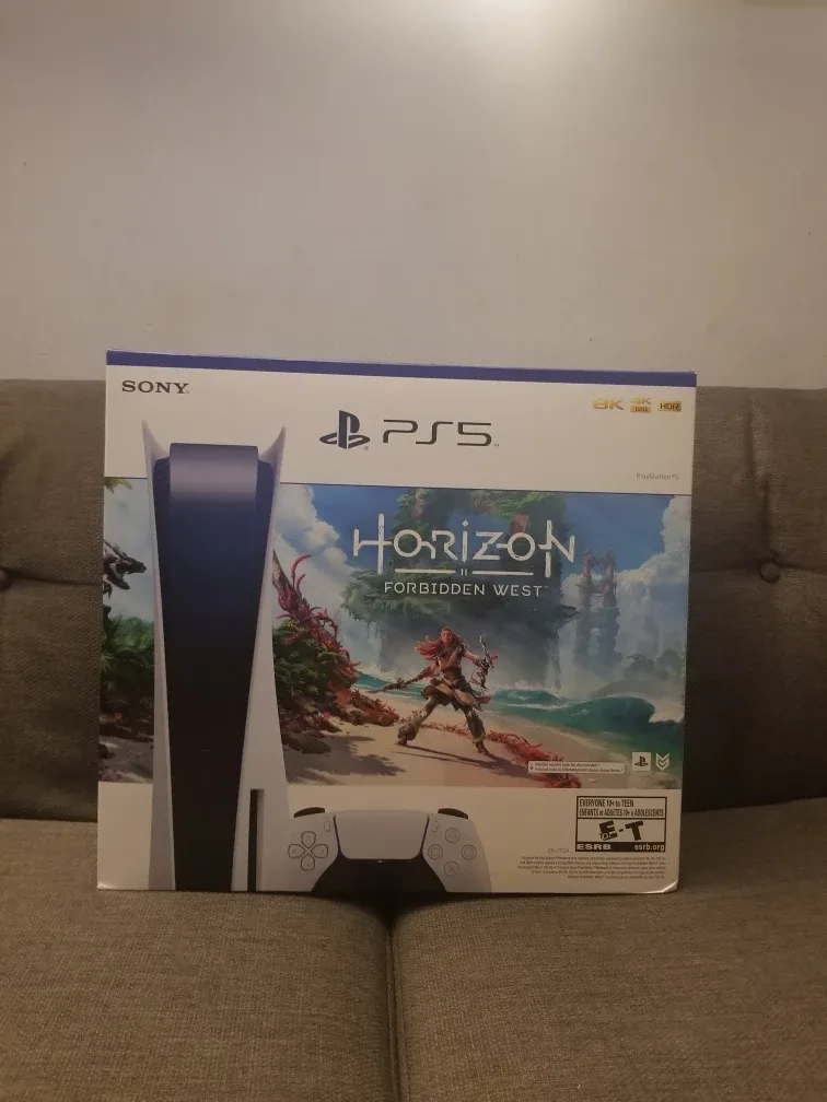 Brand New Sealed PS5 Horizon Forbidden West Bundle thumbnail