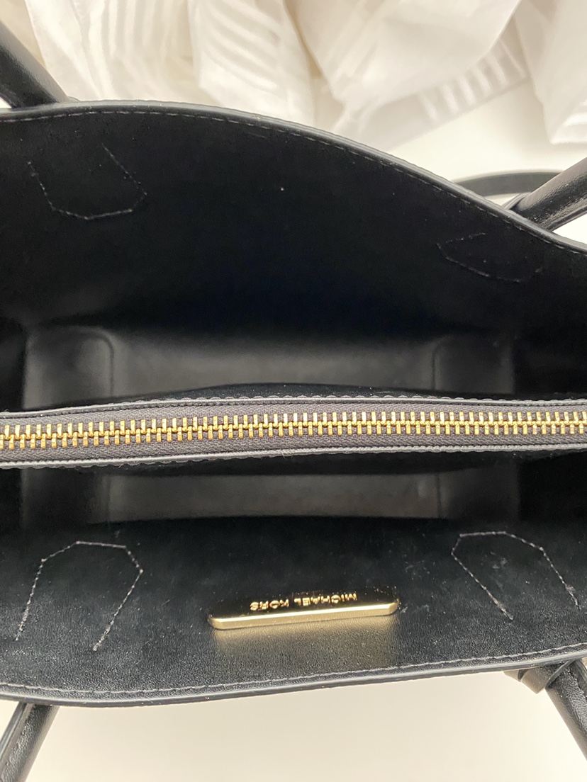 Michael Kors Tote Bag - photo 2