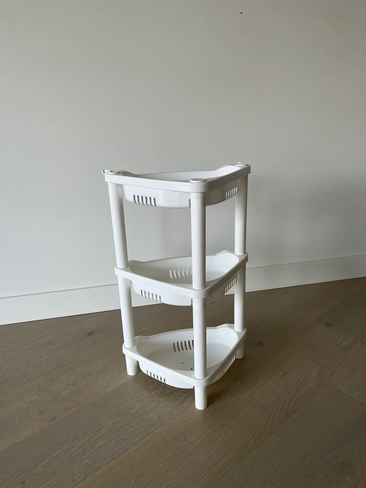White 3 Tier Corner Shelf thumbnail