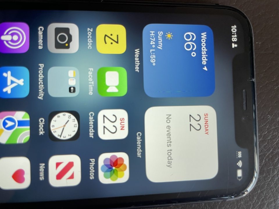 iPhone 11 - photo 2